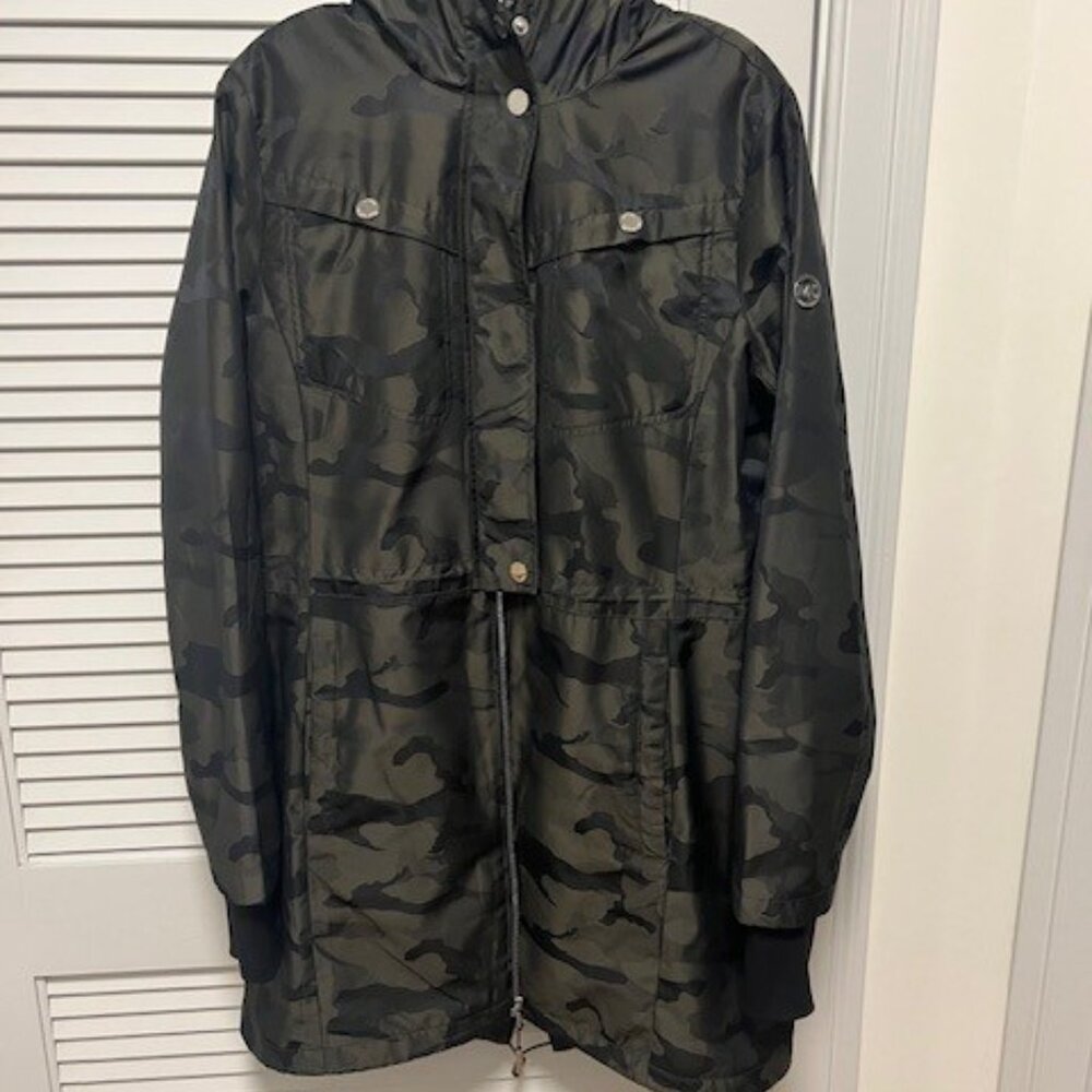 Michael Kors Camouflage Hooded Performance Jacket Size M - Picture 2 of 5